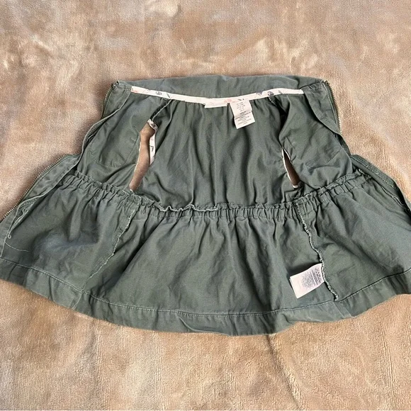 ASPEN Kids' Green Utility Cargo Drawstring Vest with Ruffle Waist - Size 24M - Picture 6 of 8